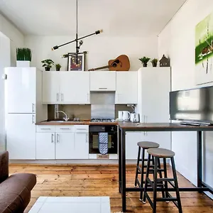 artsy-modern-1br-home-in-abbeyhill.edinburghhotelsuk.org/