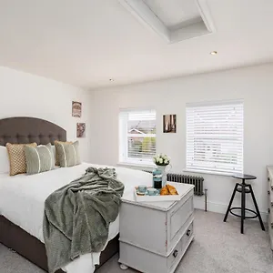 Villa The Laurel, Doncaster